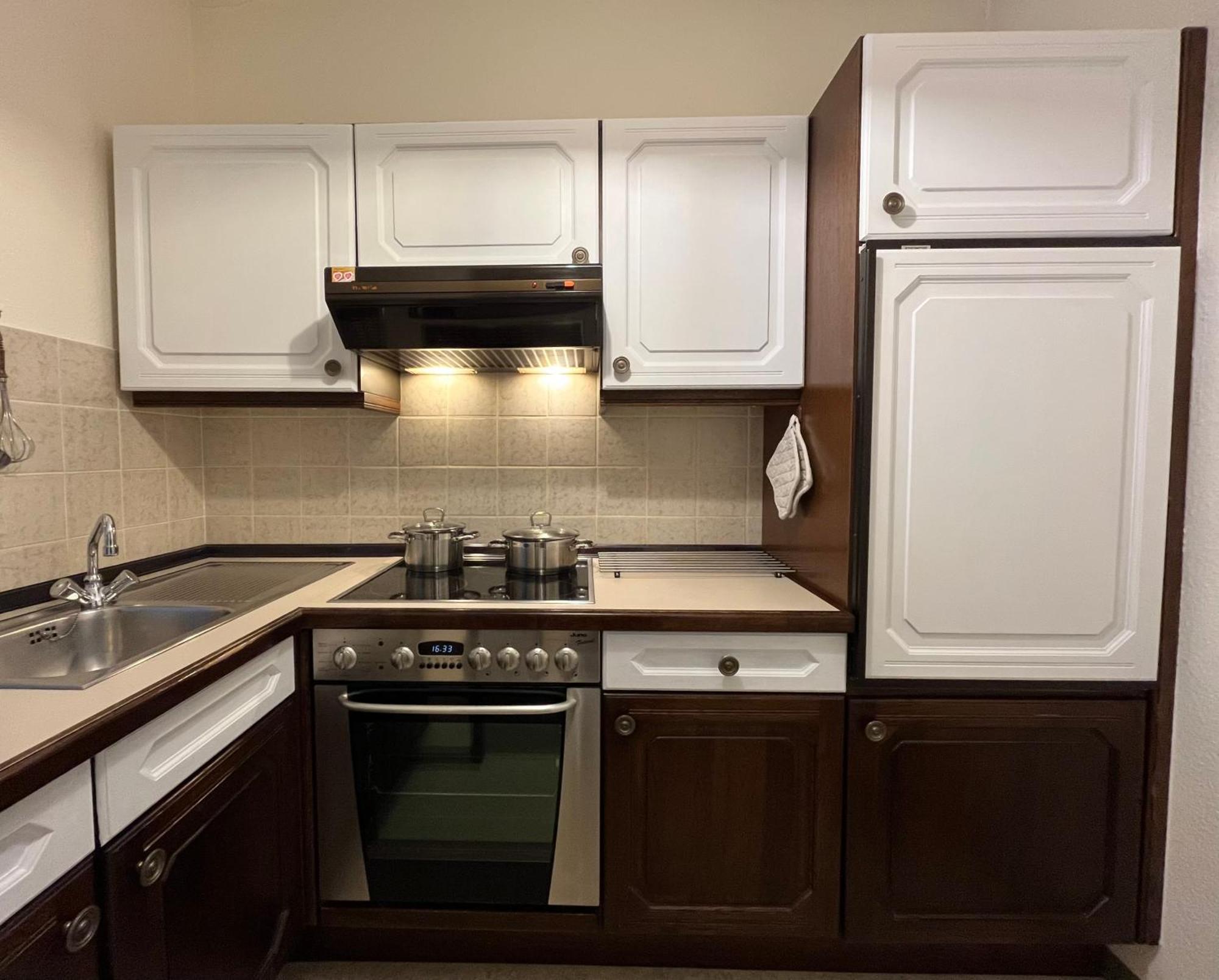 Appartementresidenz am Kurpark - Ferienwohnungen mit Pool&Sauna - Bad Salzuflen Zimmer foto
